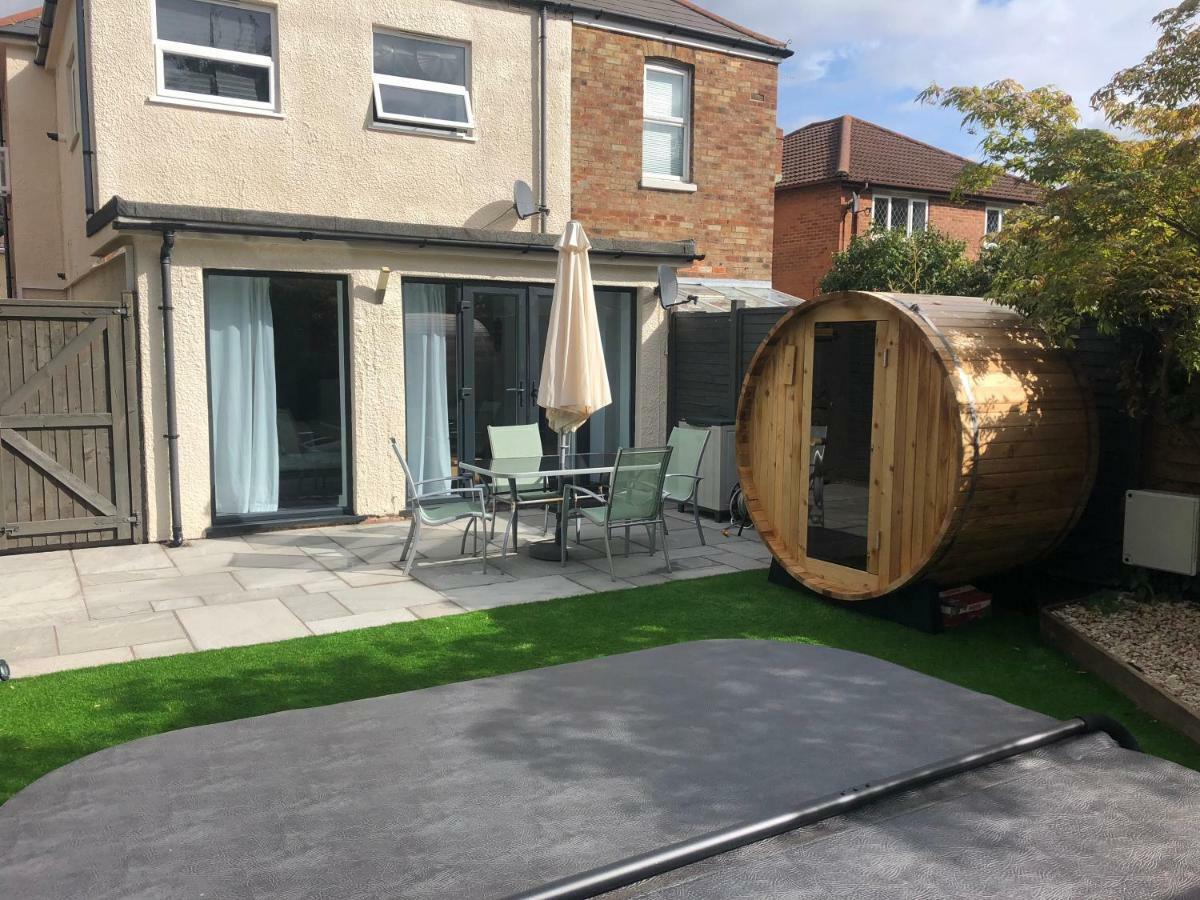 Bournemouth Hot Tub & Sauna Holiday Let 외부 사진
