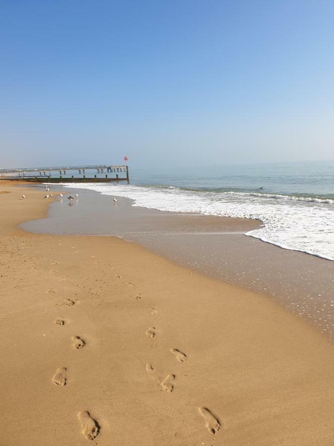 Bournemouth Hot Tub & Sauna Holiday Let 외부 사진